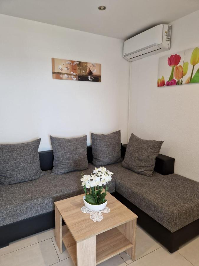 Apartment Vilic Pula Exteriör bild